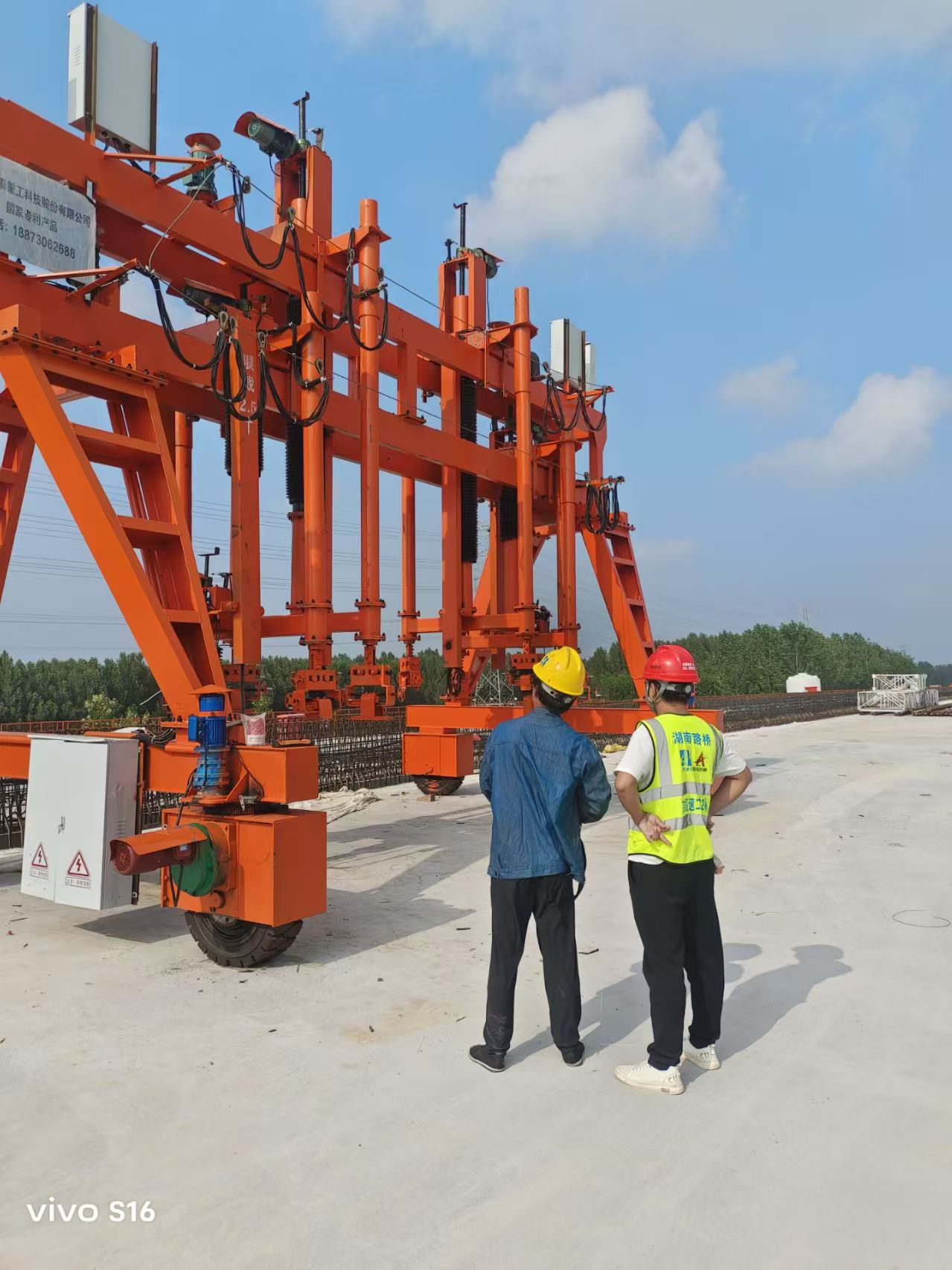 河北涿州湖南路橋京雄二期SG-2標(biāo)行車投入使用